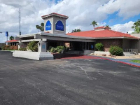 Travelodge by Wyndham Phoenix North Hotels in Phoenix