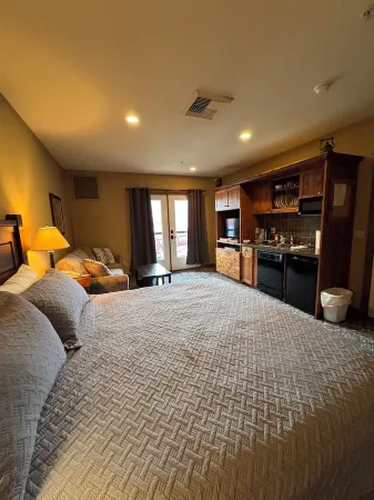 Family Space with Spacious en Suite Listed Separately