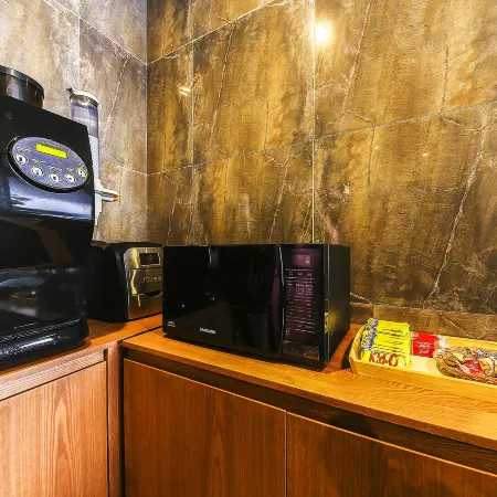 Guri Elin Hotel Отели рядом с достопримечательностью «Станция метро Sangbong»