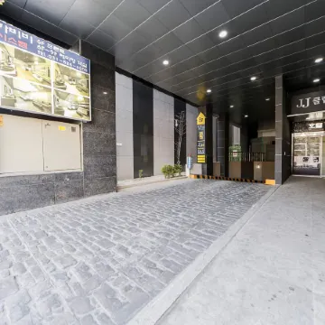 Namyangju Habibi Self Check-in Motel Отели рядом с достопримечательностью «Гробница Сарын»