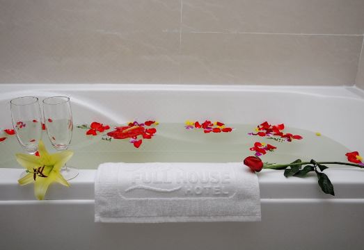 풀 하우스 호텔 나트랑