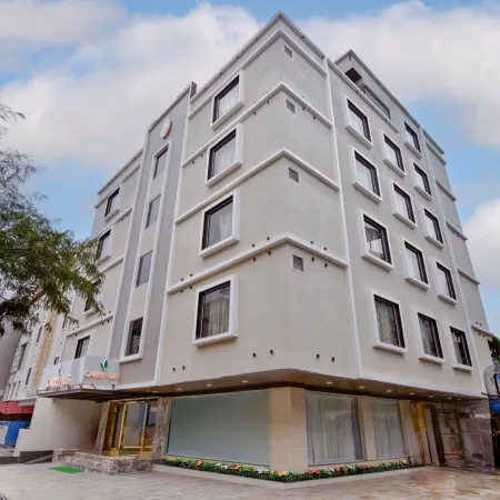 Carry Plus Hotel