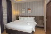 Grayville Hotels and Bistro