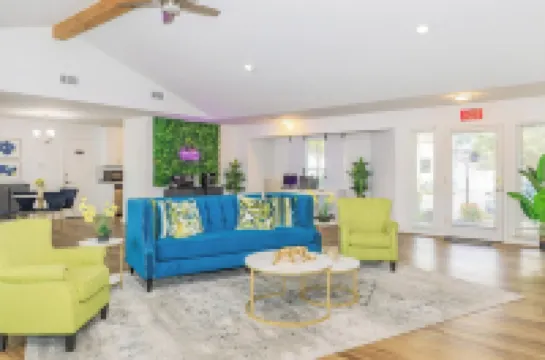  Landing Furnished Apartments - DeSoto