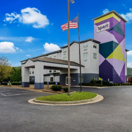 Spark by Hilton Lynchburg - University Area & Hwy 460