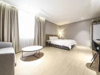 Daejeon Yuseong Top Cloud Hotel Hotels in Daejeon