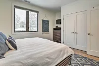 Traverse City Condo Half Mi to Front Street! - شاطئ