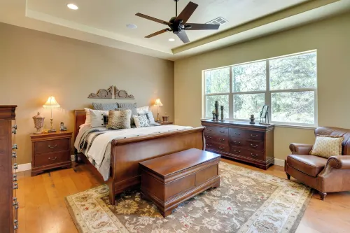 Peaceful Pioneer Home with Furnished Decks and Grill - Pet friendly