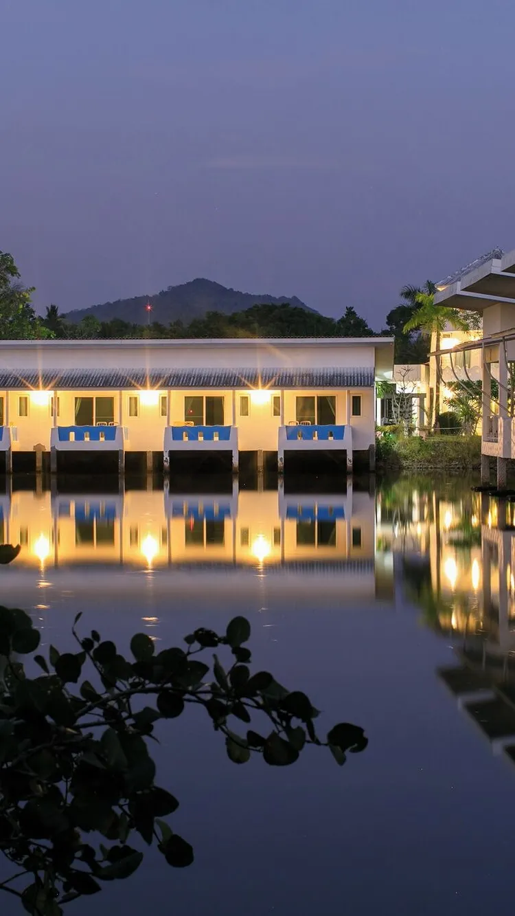 ห้องดีลักซ์เตียงใหญ่ลัมปู