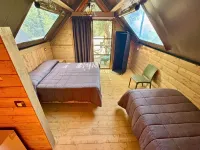 Hostel & Glamping Santa Fortunata Отели рядом с достопримечательностью «Пляж Леонеллис»