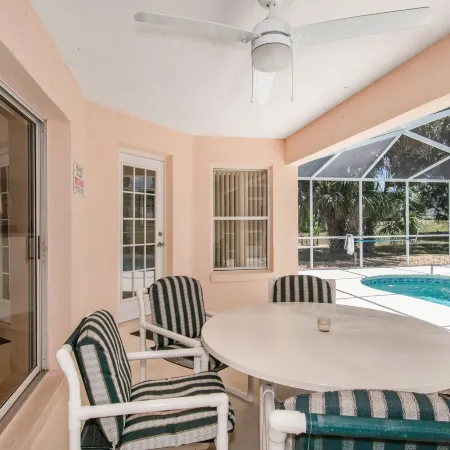 Van Ness Poolhome - Lake Access 2mi