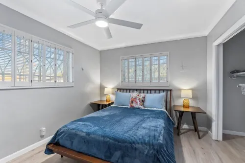Lester Place: Retro-Inspired Artist’s Escape with Pool!