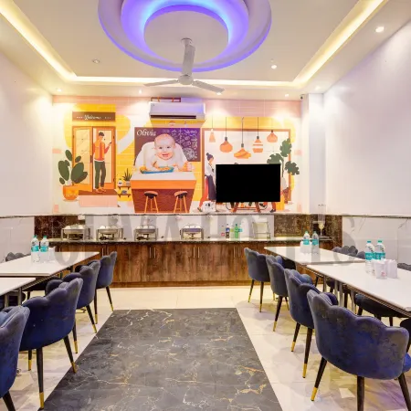 Olivia Hotels Отели рядом с достопримечательностью «Университет Джавахарлала Неру»