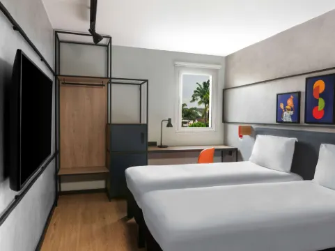 이비스 스타일스 아비장 플라토