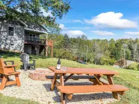 Little Pisgah Sunrise by Avantstay Mountain View Hotels in Fairview