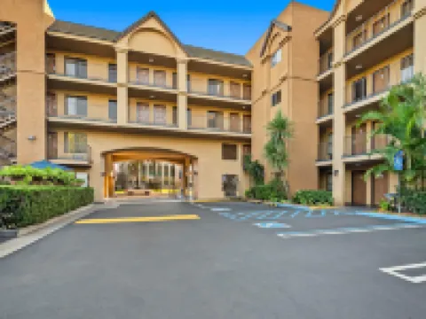 Howard Johnson by Wyndham Pasadena Hotels in Pasadena