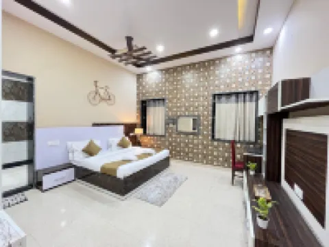 GoBravo 11 6BHK Farm with Pool Sohna Road Gurgaon