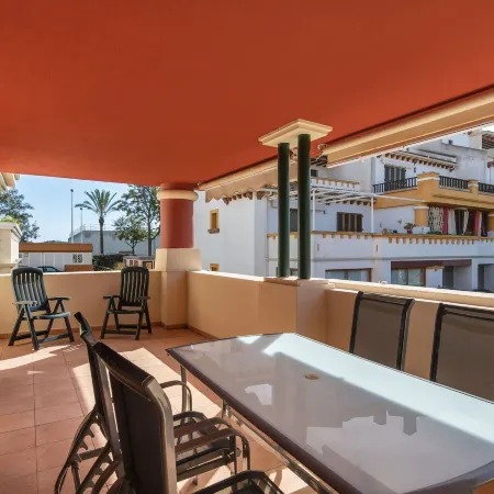 Family Oasis Near Golf & Beach