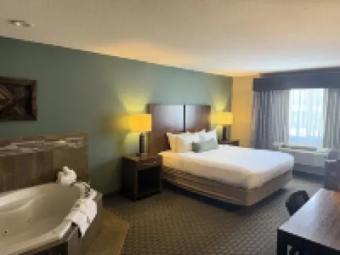 GrandStay Delano Hotels in Wright County