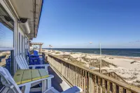 Spacious Beachfront Home w/Deck, Balcony, Central A/C, Washer/Dryer, and WiFi - Ocean View