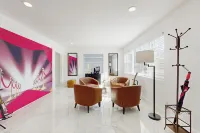 Stylish Avondale Home Pet-friendly & Walkable