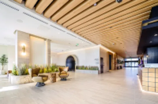 The Key Hotel Dubuque, Tapestry Collection by Hilton