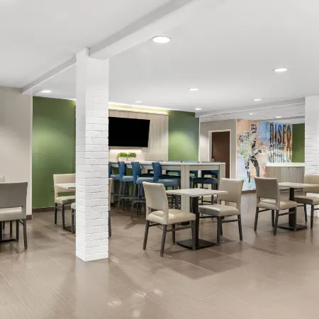 Quality Inn & Suites