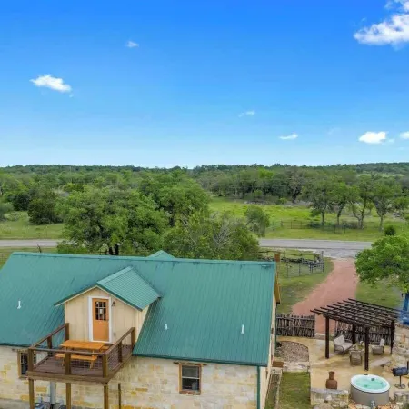Luxury Home with Fire Pit & Hill Country Views
