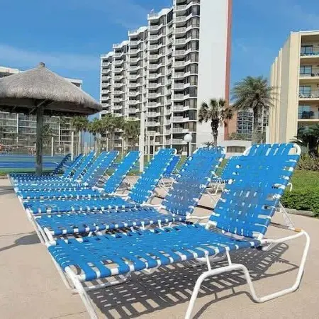 Beachfront Hotspot - New Furnishings - Pool - 1st Floor