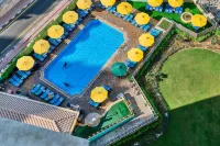 Ramada Hotel & Suites by Wyndham Dubai JBR - Merinäköala