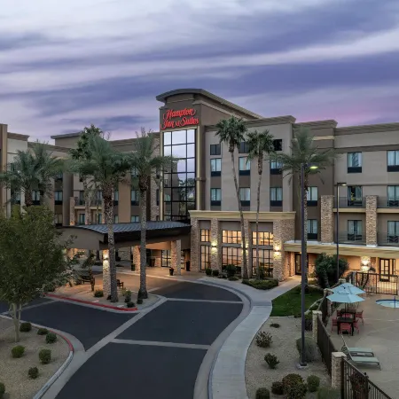 Hampton Inn & Suites Phoenix Glendale-Westgate