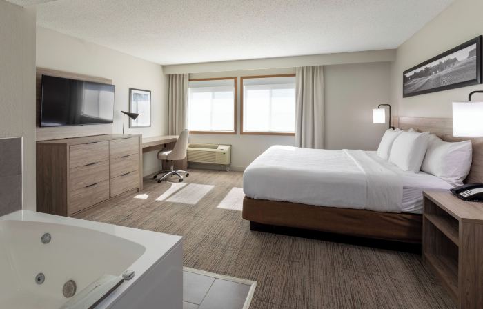 GrandStay Hotel & Suites