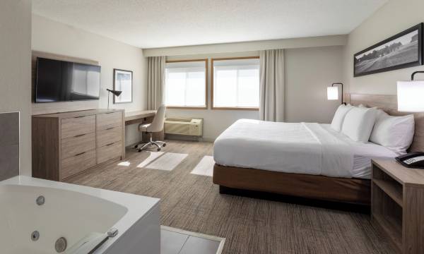 GrandStay Hotel & Suites