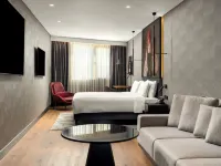 Radisson RED Izmir Point Bornova Hotels near Port Authority
