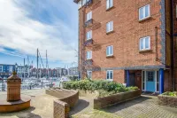 The Crows Nest - 1 Bed Apartment - Swansea Marina