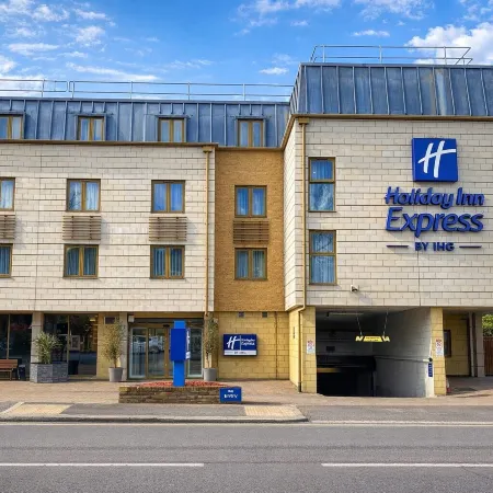 Holiday Inn Express WINDSOR by IHG Отели в г. Виндзор