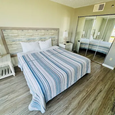 Marine Terrace Condominium Отели рядом с достопримечательностью «Аквапарк Дейтона-Лагун»