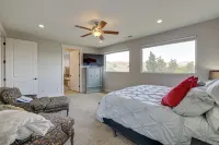 Toquerville Home w/ Mtn Views, Near State Parks! - parking