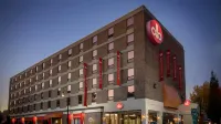 Hôtels Gouverneur Trois-Rivières - موقف سيارات