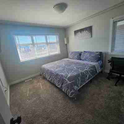 Comfy 3-bedroom house in Harbour Landing, Regina. Rooms