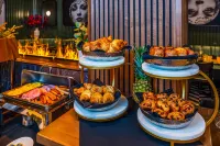 Hotel Royal William, Ascend Hotel Collection - breakfast