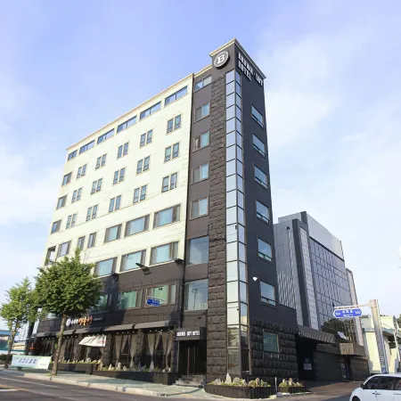 Browndot Hotel Jecheon Hwasan Branch Отели рядом с достопримечательностью «Храм Сонхваса»