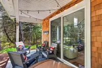 Short walk to BEACH - 3 bedrooms w/TVs- SLEEPS 6 - Dogs OK!