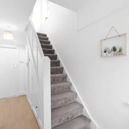 Spacious 4 Bed Semi-Detached Hse