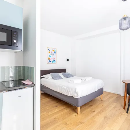 GuestReady - Champs Elysees Studio