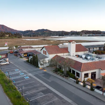 Holiday Inn Express MILL VALLEY SAN FRANCISCO AREA by IHG