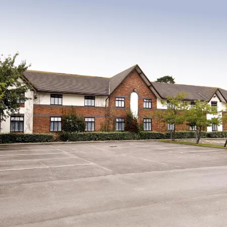 Premier Inn Taunton East