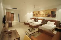 The Grand Icon Hotel