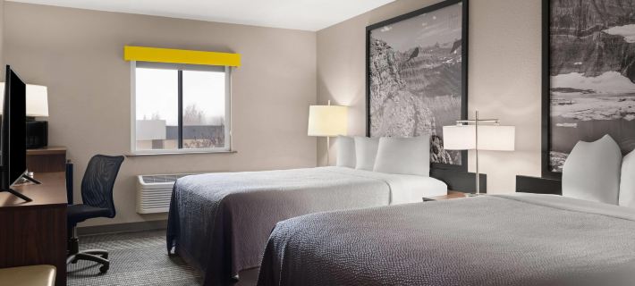 Super 8 by Wyndham Kalispell Glacier National Park Hotel di Kalispell