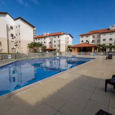 Apto a 300 m da Praia do Sul com Piscina e Quadra